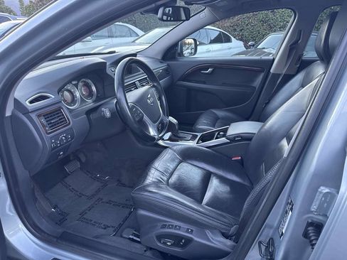 Used 2013 Volvo XC70 3.2 image 11