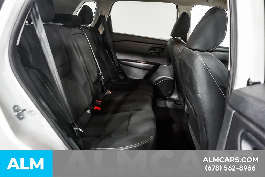 Used 2024 Nissan Rogue S FWD image 17