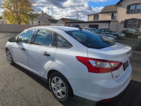 Used 2014 Ford Focus S image 8