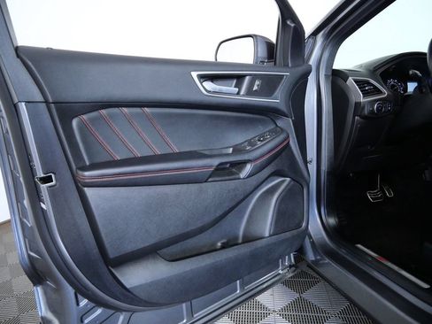 Used 2022 Ford Edge ST-Line w/ Cold Weather Package AWD/4WD image 15