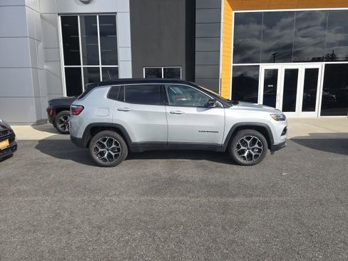 New 2026 Jeep Compass Limited image 7