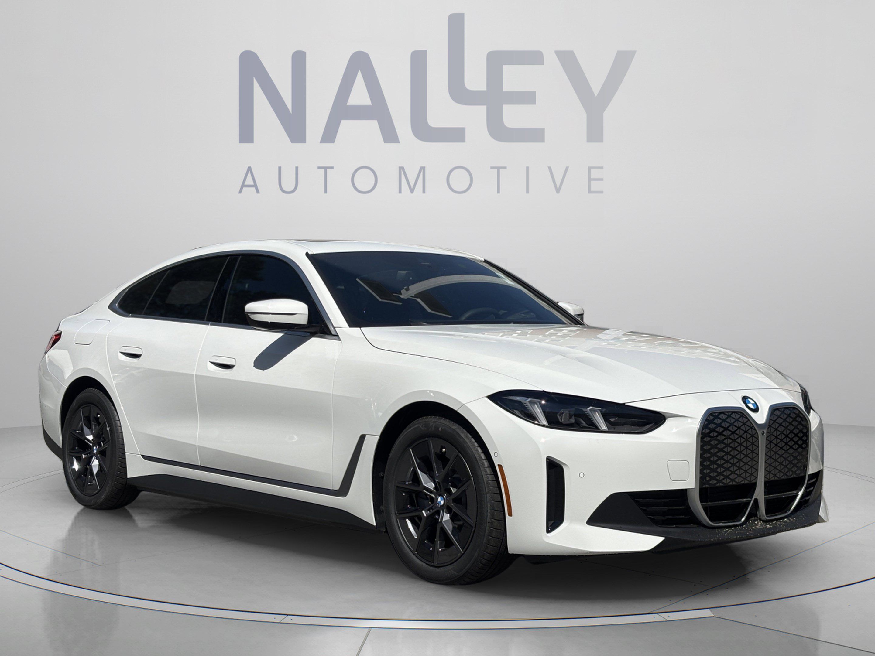 Used 2026 BMW i4 eDrive40 w/ Parking Assistance Package RWD image 5