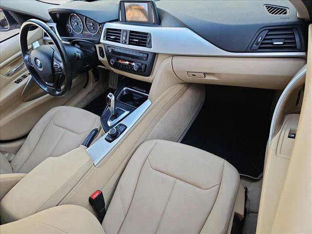 Used 2015 BMW 320i Sedan RWD image 20