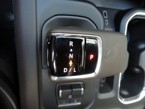 New 2026 GMC Sierra 1500 Denali w/ Denali Reserve Package image 24