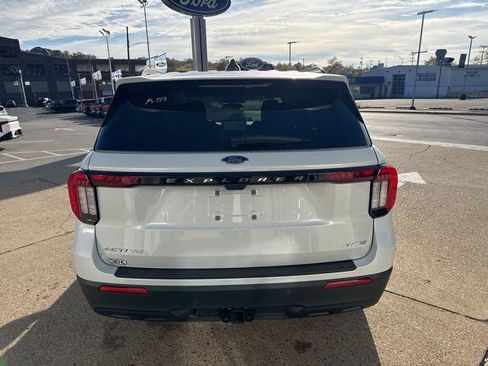 New 2026 Ford Explorer Active image 6