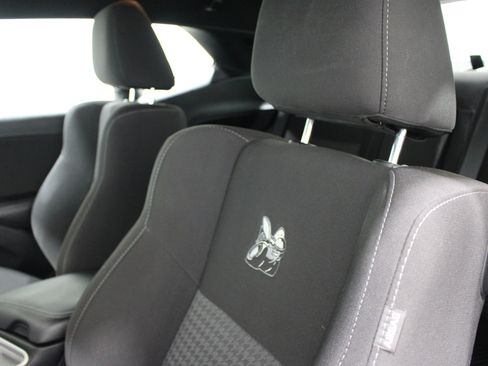 Used 2021 Dodge Challenger R/T Scat Pack RWD image 4