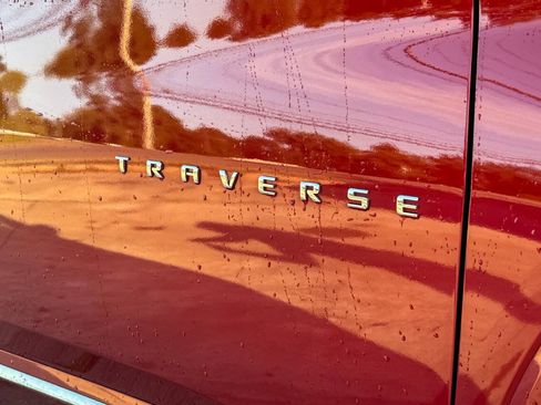 Used 2019 Chevrolet Traverse High Country AWD/4WD image 9