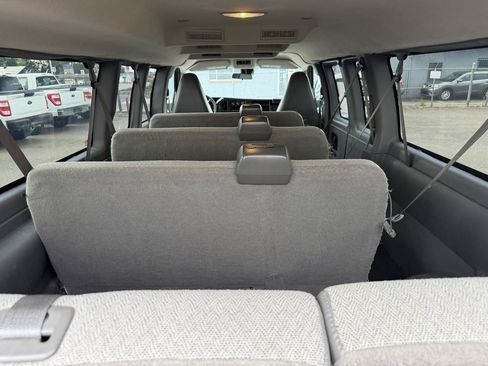 Used 2025 Chevrolet Express 3500 LT w/ LT Preferred Equipment Group RWD image 22
