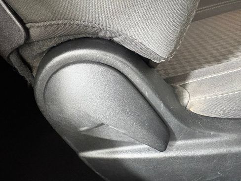 Used 2019 Dodge Challenger SXT RWD image 29