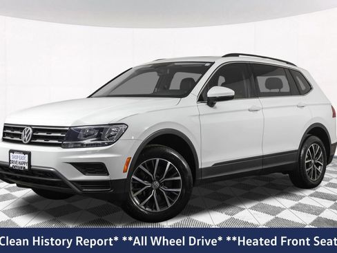 Used 2019 Volkswagen Tiguan SE w/ Panoramic Sunroof Package image 2