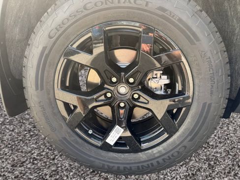 New 2026 Volkswagen Atlas Peak Edition image 14