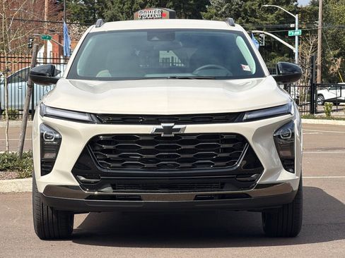 New 2026 Chevrolet Trax ACTIV image 3