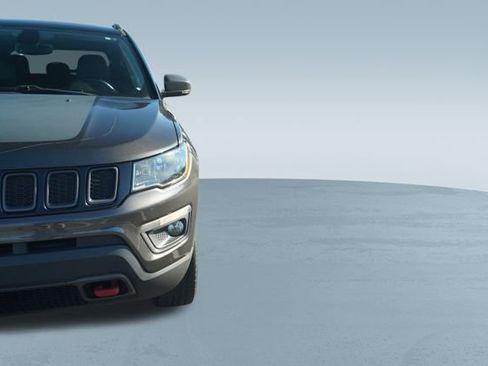 Used 2018 Jeep Compass Trailhawk w/ Leather Interior Group image 41