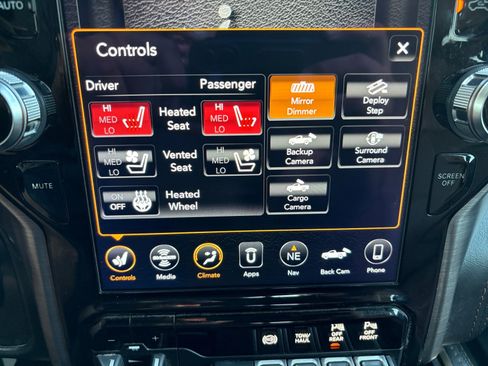 Used 2019 RAM 2500 Limited AWD/4WD image 22