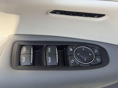 Certified 2023 Cadillac XT5 Premium Luxury FWD image 18