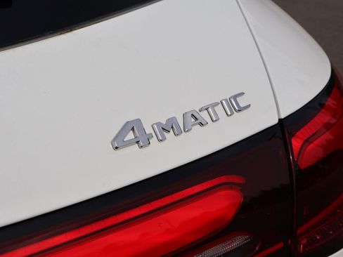 New 2026 Mercedes-Benz GLC 300 4MATIC image 9