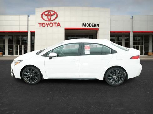 New 2026 Toyota Corolla SE image 9