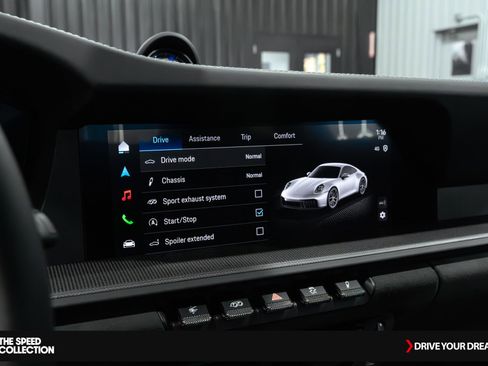 Used 2025 Porsche 911 Carrera GTS image 58