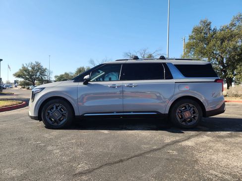 New 2026 Kia Carnival SX image 4