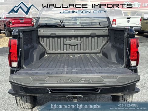 Used 2024 Chevrolet Colorado Trail Boss w/ Technology Package image 45