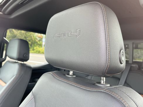 Used 2023 GMC Sierra 1500 AT4 w/ Technology Package image 22