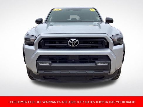 Used 2025 Toyota 4Runner SR5 image 2