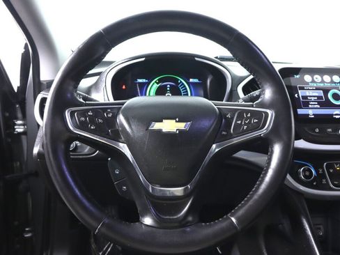 Used 2017 Chevrolet Volt LT w/ Comfort Package FWD image 11