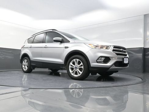 Used 2018 Ford Escape SE AWD/4WD image 23