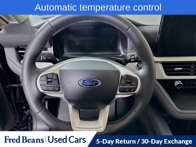 Used 2026 Ford Explorer Active AWD/4WD image 16