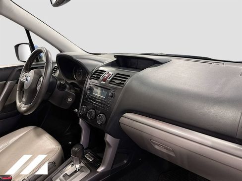 Used 2015 Subaru Forester 2.5i Limited AWD/4WD image 30