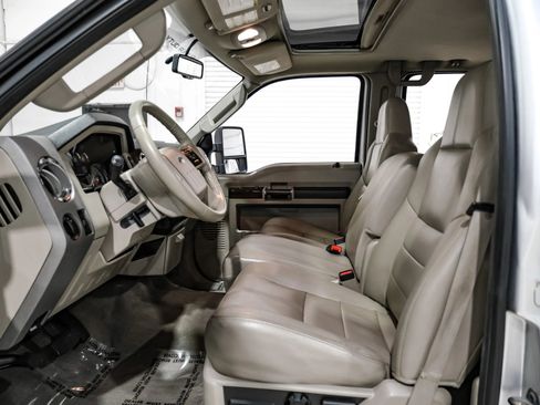 Used 2010 Ford F250 Lariat AWD/4WD image 28