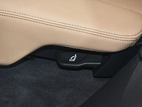 Used 2021 Audi Q8 Premium Plus w/ Premium Plus Package image 68