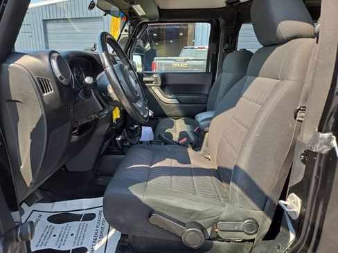 Used 2012 Jeep Wrangler Sport w/ Connectivity Group AWD/4WD image 2