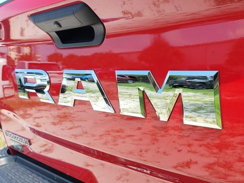 Used 2026 RAM 2500 Big Horn AWD/4WD image 6