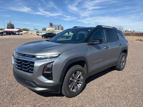 Used 2025 Chevrolet Equinox LT w/ Convenience Package II AWD/4WD image 1