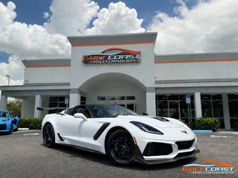 Used 2019 Chevrolet Corvette ZR1 RWD image 1