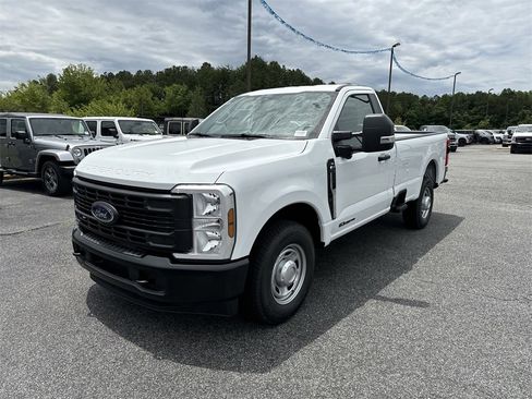 New 2025 Ford F250 XL w/ 360-Degree Camera Package image 3