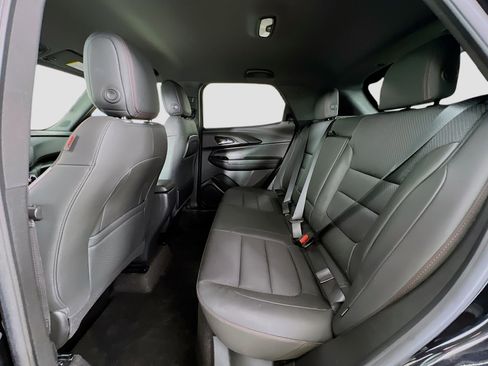 Used 2023 Chevrolet TrailBlazer RS image 25
