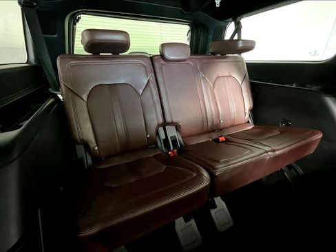 Used 2023 Ford Expedition Max Limited image 28