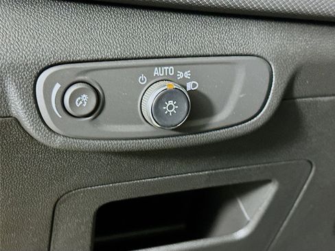 New 2025 Chevrolet TrailBlazer RS w/ Convenience Package image 11