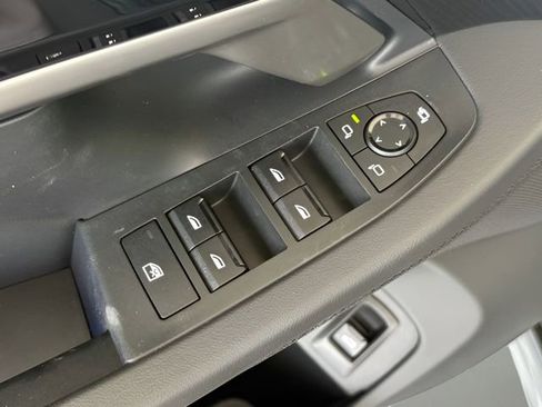 Used 2025 BMW 530i w/ Premium Package image 14