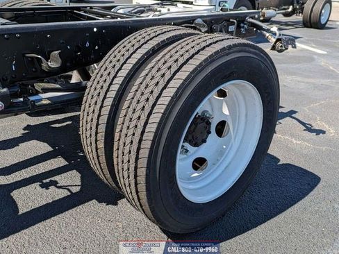 New 2024 Chevrolet Low Cab Forward RWD image 14