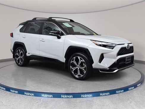 Used 2025 Toyota RAV4 XSE w/ Weather Package AWD/4WD image 4