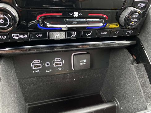 Certified 2023 Jeep Grand Cherokee Laredo image 12