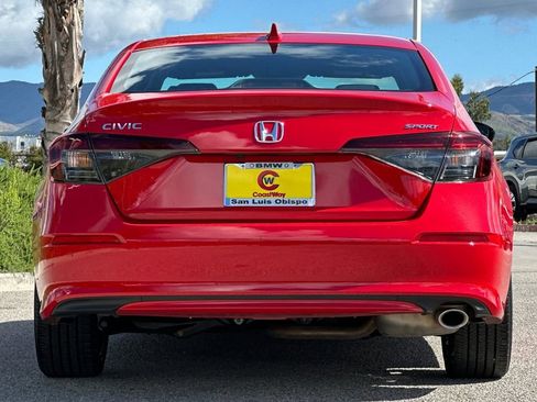 Used 2025 Honda Civic Sport image 4