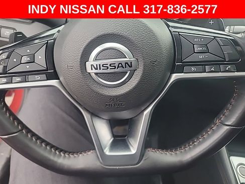 Used 2021 Nissan Altima 2.5 SR w/ SR Premium Package image 9