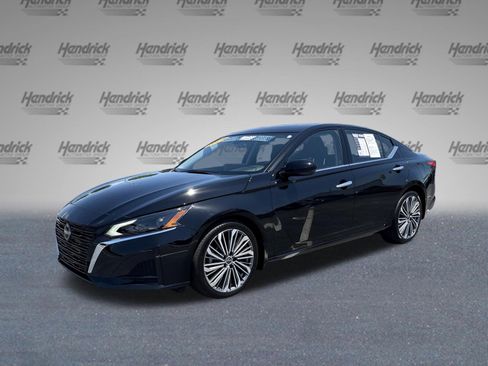 Used 2025 Nissan Altima 2.5 SL FWD image 5