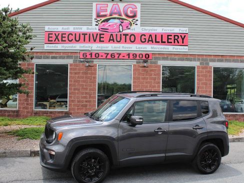 Used 2019 Jeep Renegade Altitude w/ Quick Order Package 2XM AWD/4WD image 1