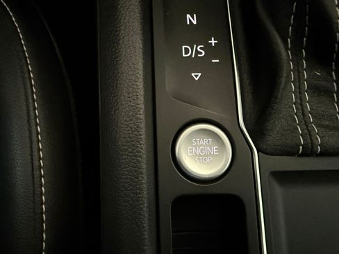 Used 2021 Volkswagen Atlas SE FWD image 15