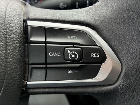 Used 2023 Jeep Compass Latitude AWD/4WD image 20